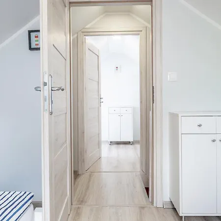 Homestay Bedroom - Leba